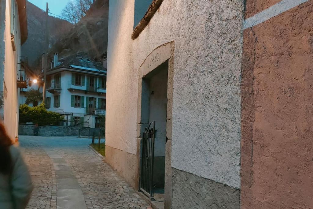 Armonia Edificio Storico Del 1563. Lägenhet Cevio Exteriör bild